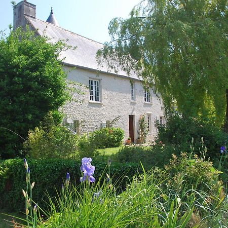 Le Manoir De Juganville Saint-Martin-de-Varreville Exterior foto